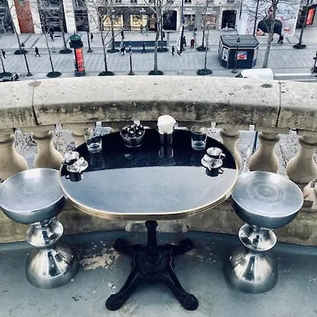 Balcony- Avenue -champs Elysees Apartman