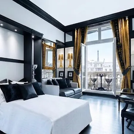 Balcony- Avenue -champs Elysees Paris