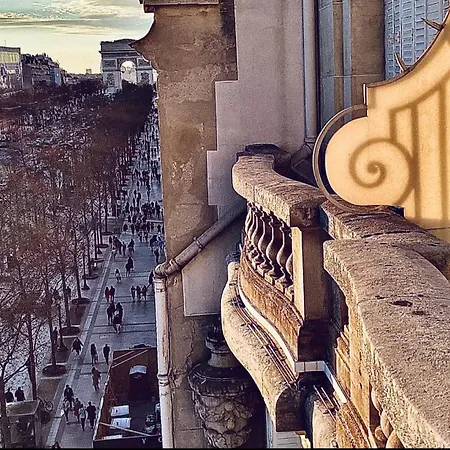 Balcony- Avenue -champs Elysees Apartman Párizs