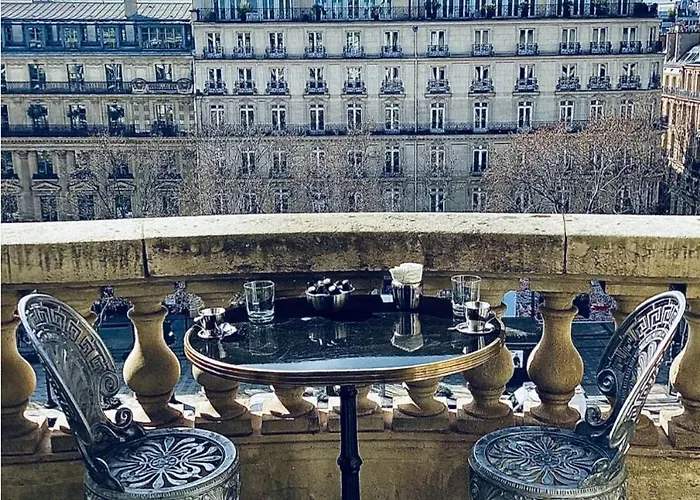 Balcony- Avenue -champs Elysees Apartman